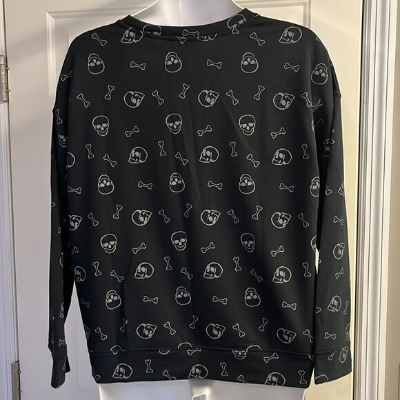 Pumpkins & Potions Skulls and Bones Long Sleeves Crewneck Pullover Shirt- Large - Picture 8 of 15